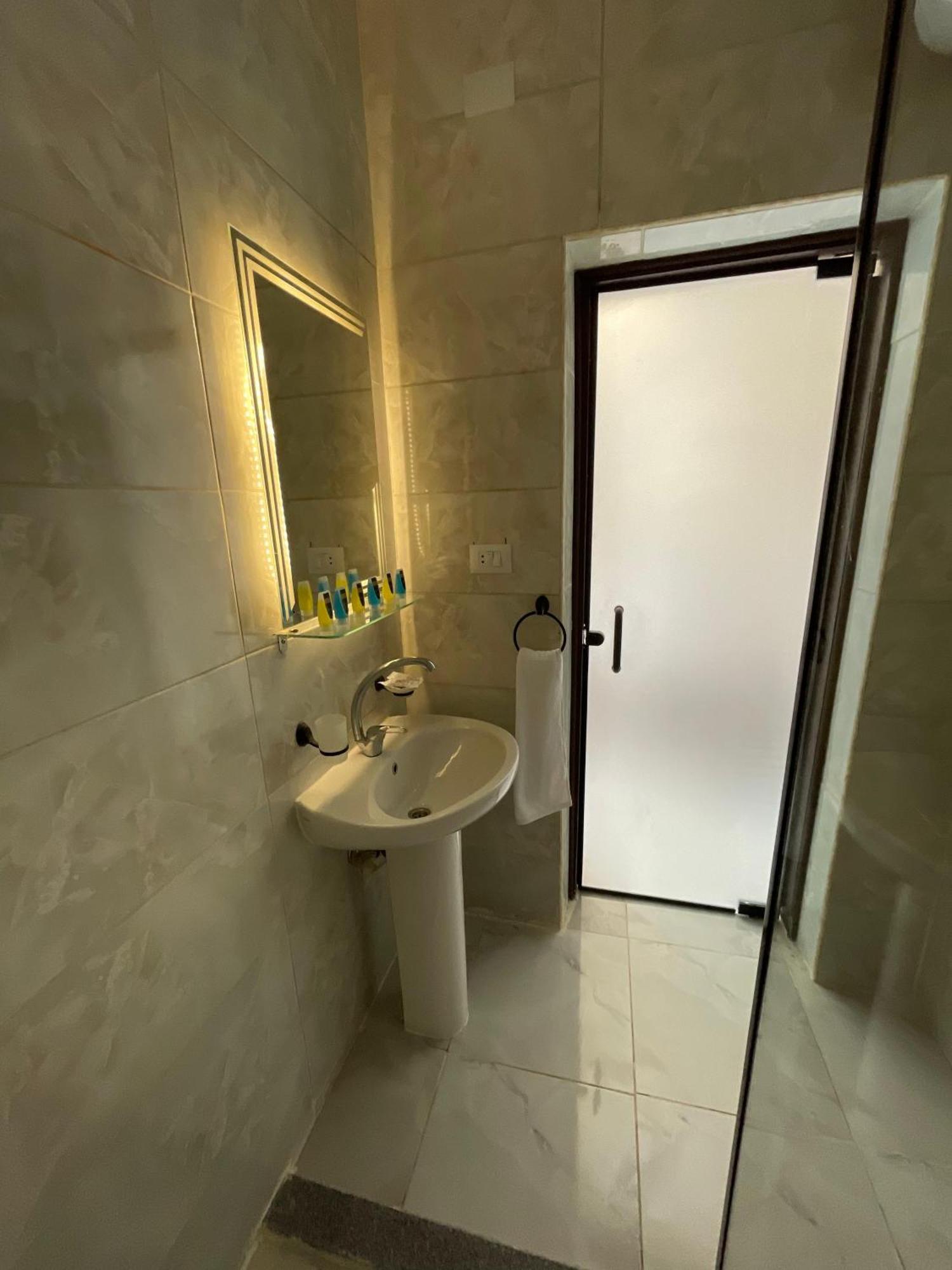 New Glamour Pyramids Hotel Kafrat al Jabal Экстерьер фото